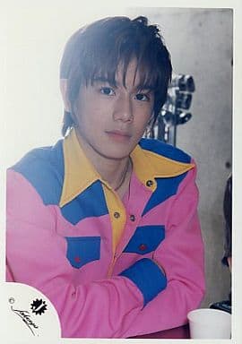 駿河屋 中古 ジャニーズjr 滝沢秀明 上半身 ピンク衣装 両腕組み 男性生写真 駿河屋 中古 ジャニーズjr 滝沢秀明 上半身 ピンク衣装 両腕組み 男性生写真