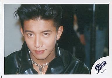 駿河屋 中古 Smap 木村拓哉 公式生写真 横型 顔アップ 口結ぶ 正面見据える 銀ネックレス 黒レザー 左耳銀ピアス 男性生写真 駿河屋 中古 Smap 木村拓哉 公式生写真 横型 顔アップ 口結ぶ 正面見据える 銀ネックレス 黒レザー 左耳銀ピアス 男性生写真