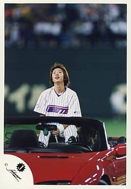 駿河屋 中古 嵐 相葉雅紀 ユニフォーム 赤い車 目線上 公式生写真 男性生写真 駿河屋 中古 嵐 相葉雅紀 ユニフォーム 赤い車 目線上 公式生写真 男性生写真
