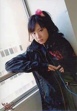 駿河屋 中古 ダンス 矢神久美 上半身 窓際 窓に右ひじ マジすか学園2 封入特典 女性生写真 駿河屋 中古 ダンス 矢神久美 上半身 窓際 窓に右ひじ マジすか学園2 封入特典 女性生写真