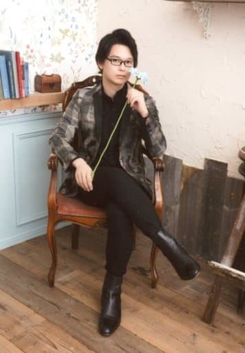 駿河屋 中古 土岐隼一 全身 椅子座り 衣装黒 グレー 白 チェック柄 足組み アニメイトガールズフェスティバル17 ブース アニメディアショップ 物販ランダムブロマイド 男性生写真 駿河屋 中古 土岐隼一 全身 椅子座り 衣装黒 グレー 白 チェック柄 足組み アニメイトガールズフェスティバル17 ブース アニメディアショップ 物販ランダムブロマイド 男性生写真