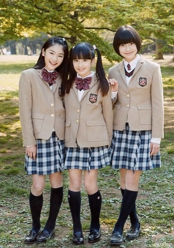 駿河屋 中古 さくら学院 集合 3人 全身 制服 衣装ベージュ 背景野外 さくら学院 14年度 フォトセットa その他女性