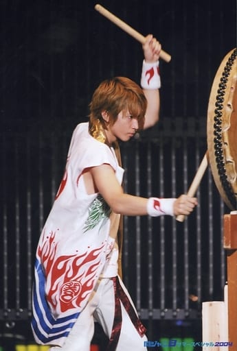 駿河屋 中古 関ジャニ 大倉忠義 ライブフォト 膝上 衣装白 赤 右向き 両手バチ 太鼓 2lサイズ 関ジャニ8 サマースペシャル 04 サマー ストーム ステージフォト 男性生写真 駿河屋 中古 関ジャニ 大倉忠義 ライブフォト 膝上 衣装白 赤 右向き 両手バチ 太鼓 2lサイズ 関ジャニ8 サマースペシャル 04 サマー ストーム ステージフォト 男性生写真