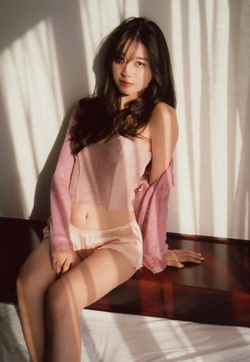 駿河屋 -<中古>モーニング娘。'22/牧野真莉愛/写真集「M.21」ワニ