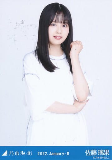 駿河屋 - 【買取】佐藤璃果/上半身・ステッチデザイン/「乃木坂46 2022