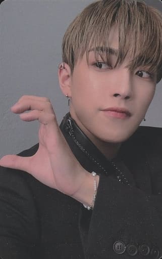 返品?交換対象商品】 ホンジュン ateez K-POP・アジア 返品?交換対象商品】 ホンジュン ateez K-POP・アジア