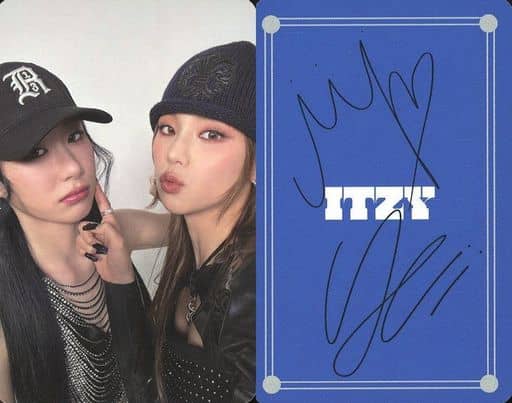 駿河屋 -<中古>ITZY/YEJI(イェジ)・CHAERYEONG(チェリョン)/裏面青 ...