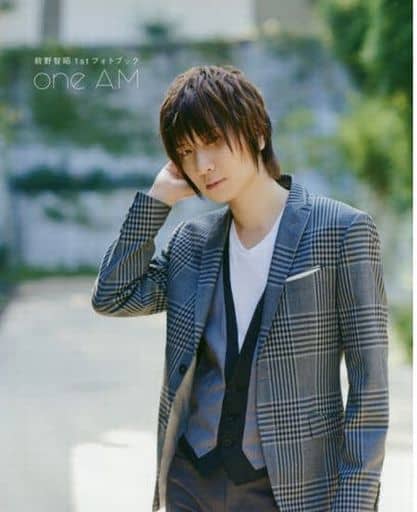 駿河屋 - 【買取】<<声優>> 前野智昭1stフォトブック one A.M(声優)