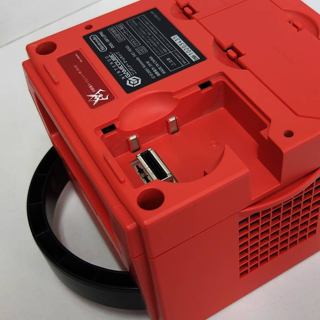 駿河屋 -<中古>ゲームキューブ本体 シャア専用BOX(状態:不備有 ※詳細