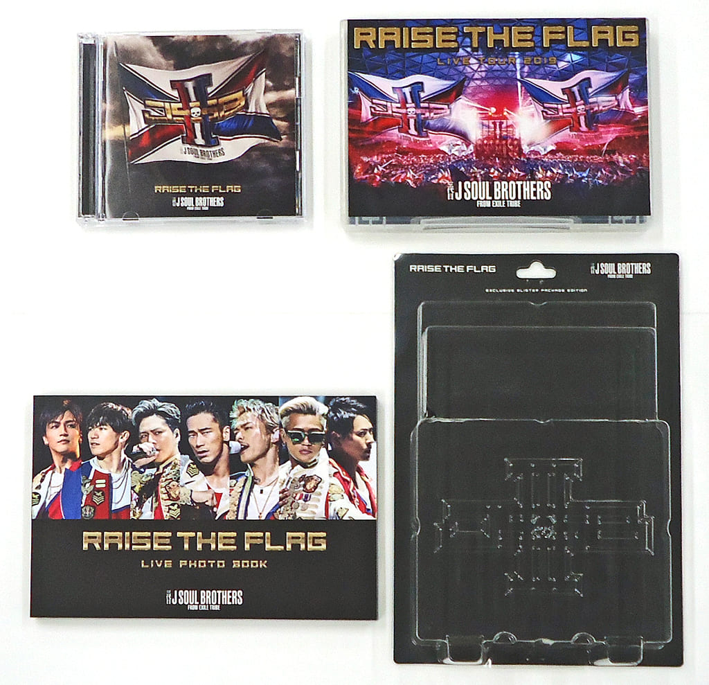 RAISE THE FLAG  CD+4枚Blu-ray フォトブック