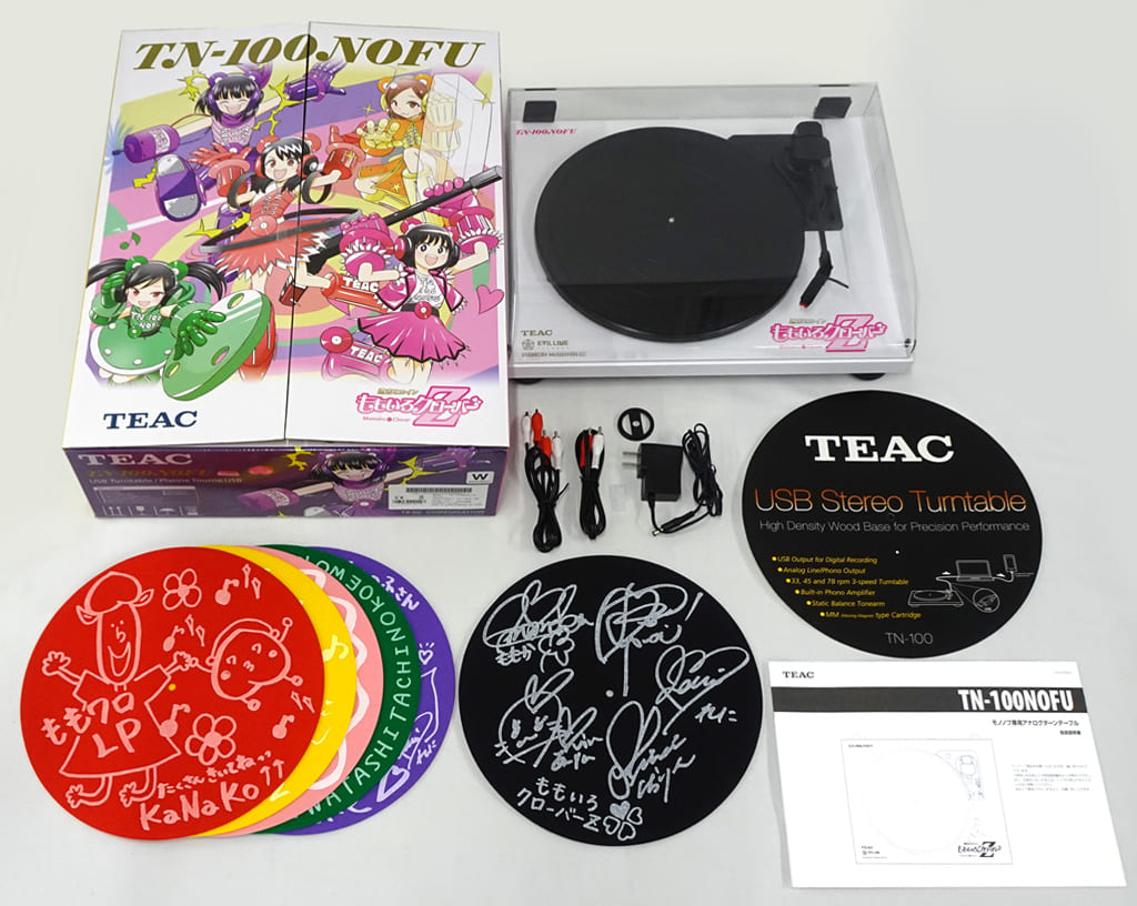 ももいろクローバーZ レコードプレーヤーホワイト 「ももいろクローバーZ×ティアック」 オフィシャルファンクラブ ANGEL EYES会員限定特典付 ももいろクローバーZ レコードプレーヤーホワイト 「ももいろクローバーZ×ティアック」 オフィシャルファンクラブ ANGEL EYES会員限定特典付