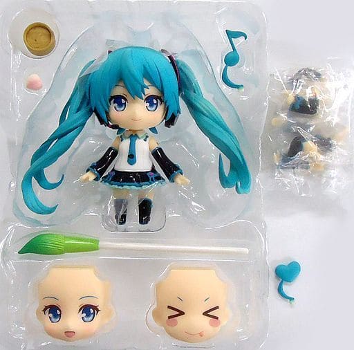 駿河屋 中古 特典付き ねんどろいど 初音ミク V4 Chinese キャラクター ボーカル シリーズ 01 初音ミク Goodsmile Online Shop限定 フィギュア