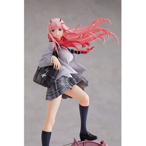 駿河屋 -<中古>ゼロツー 制服ver. 「ダーリン・イン・ザ・フランキス