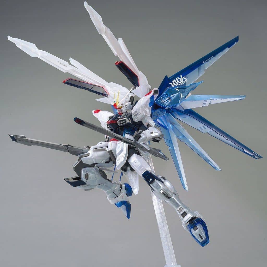 逸品】 値下げフリーダムガンダム ソリッドクリア ver.2.0 ロボット 逸品】 値下げフリーダムガンダム ソリッドクリア ver.2.0 ロボット