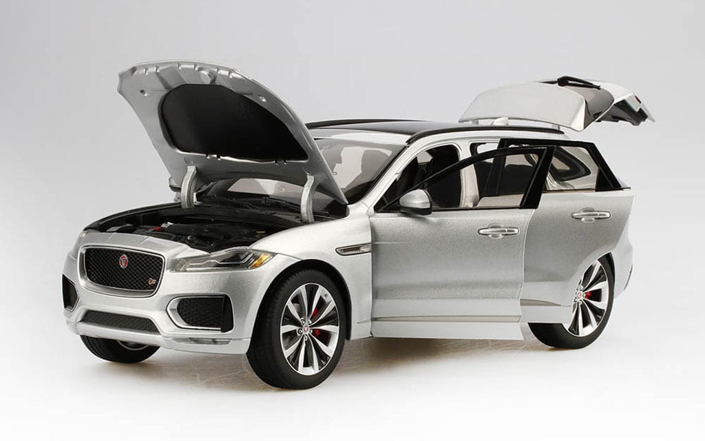 駿河屋 -<新品/中古>1/18 ジャガー F-Pace(ロジウムシルバー