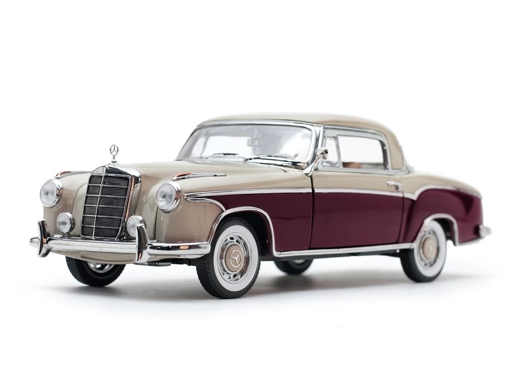 駿河屋 -<中古>1/18 メルセデス・ベンツ 220 SE クーペ 1959(クリーム