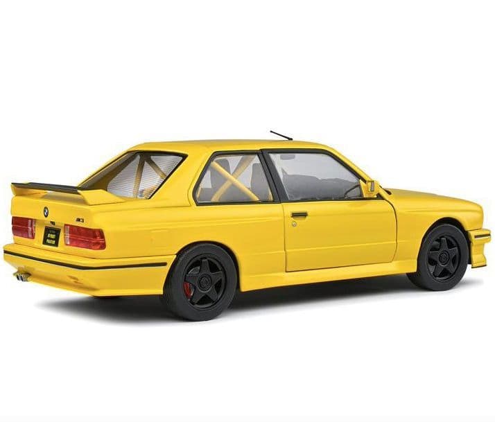 駿河屋 -<新品/中古>1/18 BMW E30 M3(イエロー) [S1801513]（モデルカー）