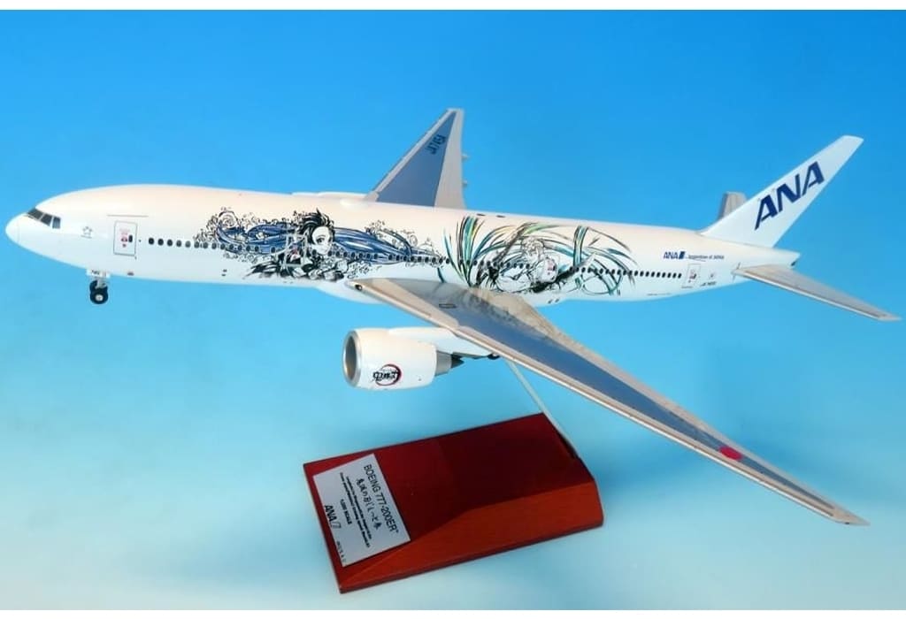 1/200 BOEING 777 200ER JA745A 鬼滅の刃じぇっと参 スナップフィットモデル(WiFi レドーム・ギアつき)  [NH20198]