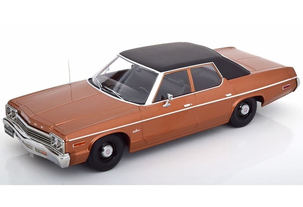 駿河屋 -<新品/中古>1/18 ダッジ モナコ 1974 ビニール ルーフ
