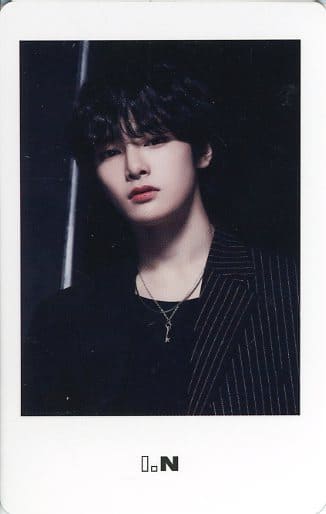 駿河屋 -<中古>Stray Kids フォトカードセット(9枚入り) ブラック 駿河屋 -<中古>Stray Kids フォトカードセット(9枚入り) ブラック