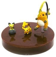 駿河屋 中古 ピチュー ピカチュウ ライチュウ ポケットモンスター アドバンスジェネレーション 立体ポケモン図鑑 第5集 トレーディングフィギュア