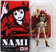 駿河屋 中古 フィギュアーツzero ナミ One Piece Film Z 決戦服ver ワンピース Film Z 魂ウェブ商店限定 フィギュア