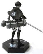 駿河屋 中古 リヴァイ 立体機動スペシャルカラーver 一番くじ 進撃の巨人 くじ奪還作戦 ダブルチャンスキャンペーン フィギュア フィギュア