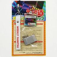駿河屋 中古 Ds型マスコット ストラップ ファミ通オリジナルストラップ クリーナー付 ファミ通全員プレゼント品 ストラップ
