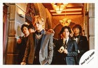 駿河屋 中古 Hey Say Jump 集合 5人 横型 上半身 衣装黒 グレー 左向き 口閉じ 廊下 知念左手仮面 後ろにメンバー Masquerade Pv撮影 公式生写真 Hey Say Jump