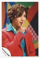 駿河屋 中古 Hey Say Jump 山田涼介 上半身 衣装赤 水色 右手人差し指唇 ウィークエンダー Pv 公式生写真 ジャニーズ