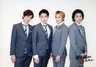 駿河屋 中古 Kis My Ft2 集合 4人 横型 膝上 スーツグレー 両手下 舞祭組村のわっと 驚く 第1笑 オリジナルフォト ジャニーズ