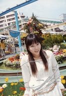 駿河屋 中古 ゆかな 野上ゆかな 直筆サイン入り 上半身 衣装白 両手手すり 後ろコースター あずきちゃん Dvd Box 特典生写真 女性声優
