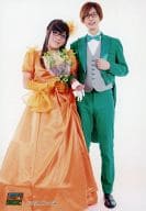 駿河屋 中古 Team ゆーたく 小野友樹 江口拓也 全身 衣装オレンジ色のドレス 緑色のスーツ 花束 女装 ゆーたく祭14 物販ブロマイド 男性声優