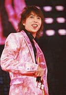 駿河屋 中古 嵐 櫻井翔 ピンクのスーツ 目線上 膝上 公式生写真 嵐